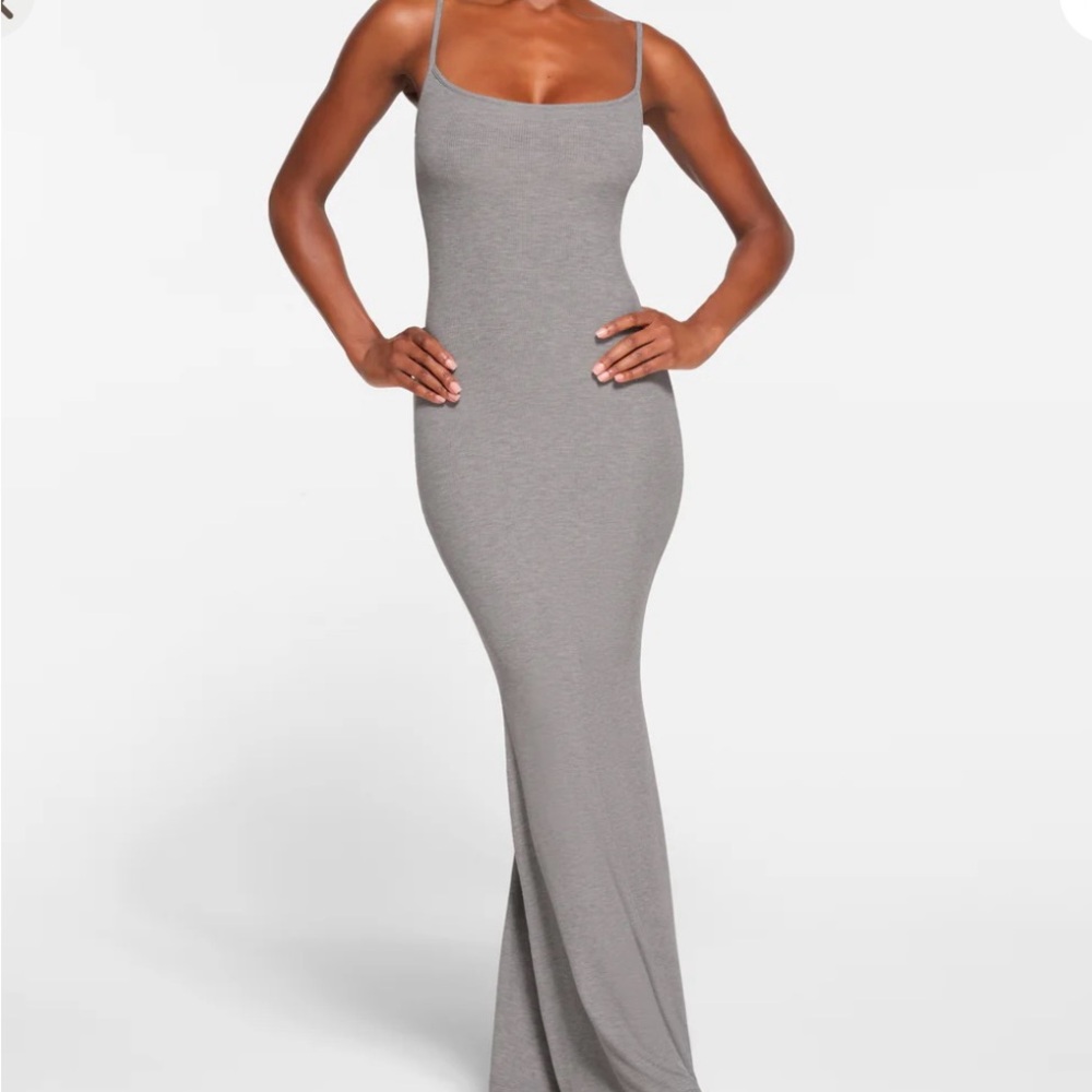 SKIMS LONG SLIP DRESS 🥰 Small in Heather Gray NWT - Picture 2 of 11